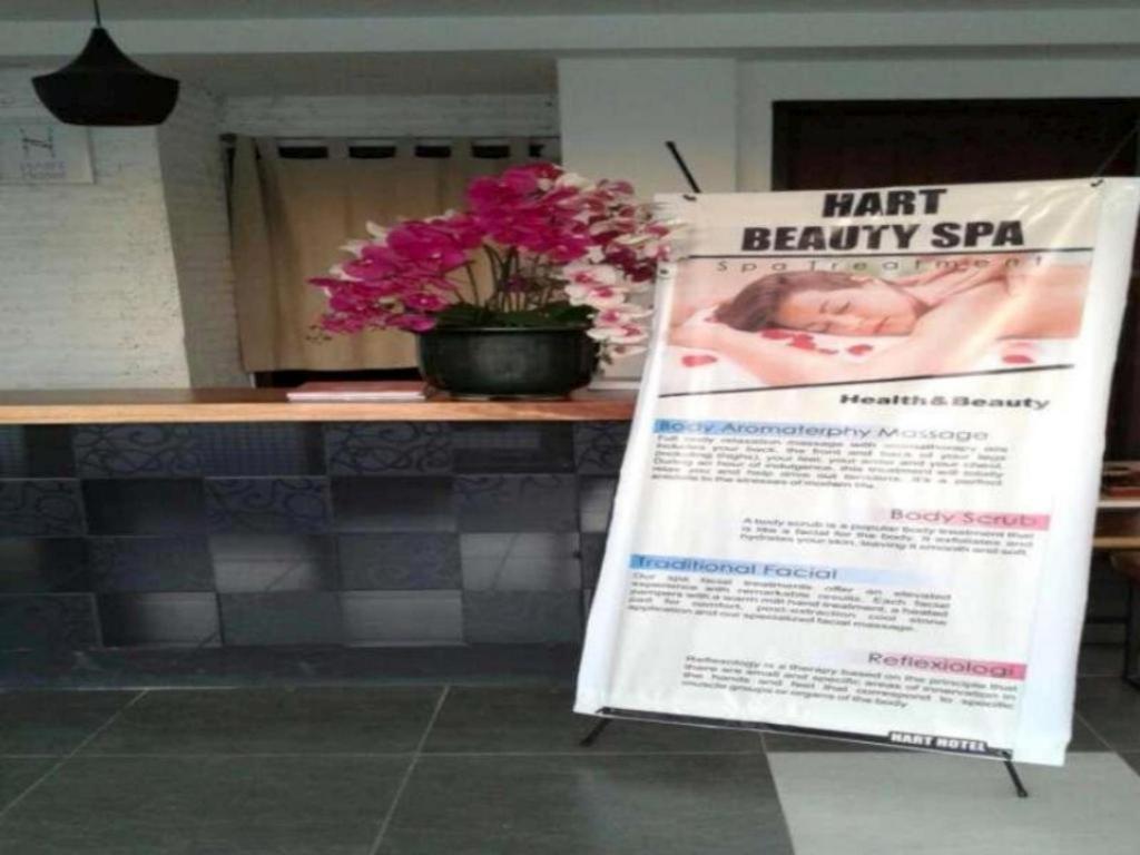 Hart Hotel Arjuna Mataram Buitenkant foto