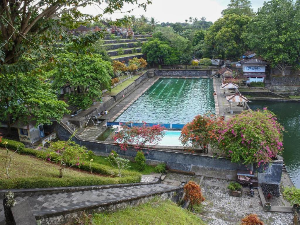 Hart Hotel Arjuna Mataram Buitenkant foto