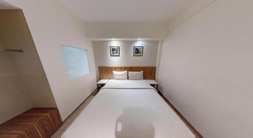 Hart Hotel Arjuna Mataram Buitenkant foto