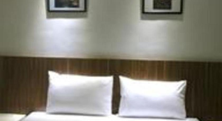 Hart Hotel Arjuna Mataram Buitenkant foto
