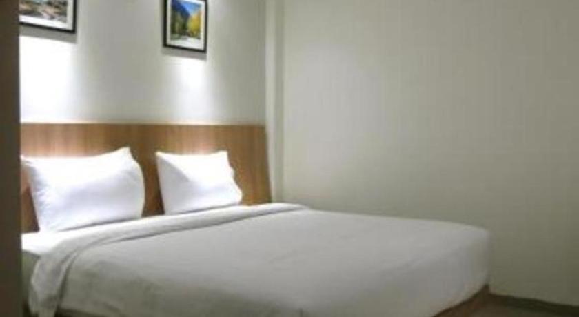 Hart Hotel Arjuna Mataram Buitenkant foto