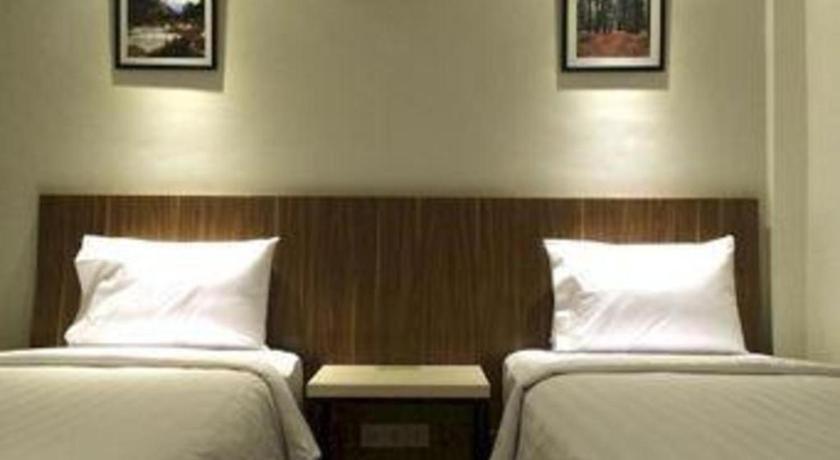 Hart Hotel Arjuna Mataram Buitenkant foto