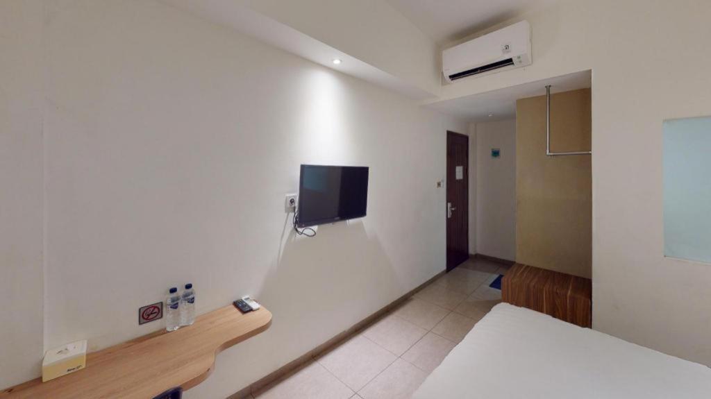 Hart Hotel Arjuna Mataram Buitenkant foto