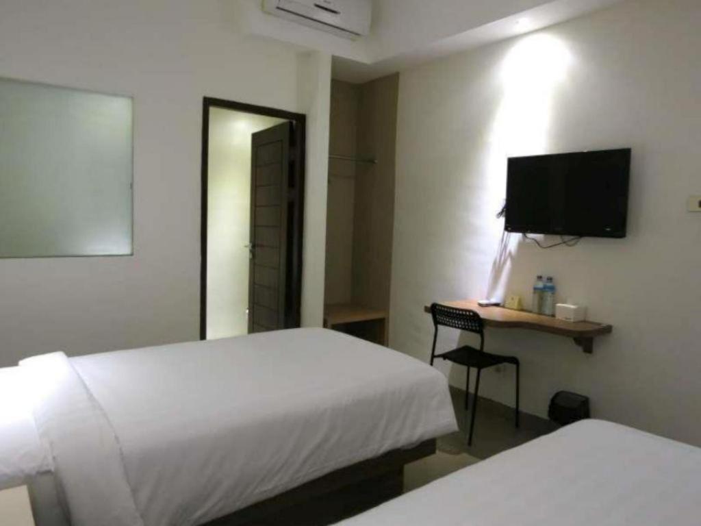 Hart Hotel Arjuna Mataram Buitenkant foto