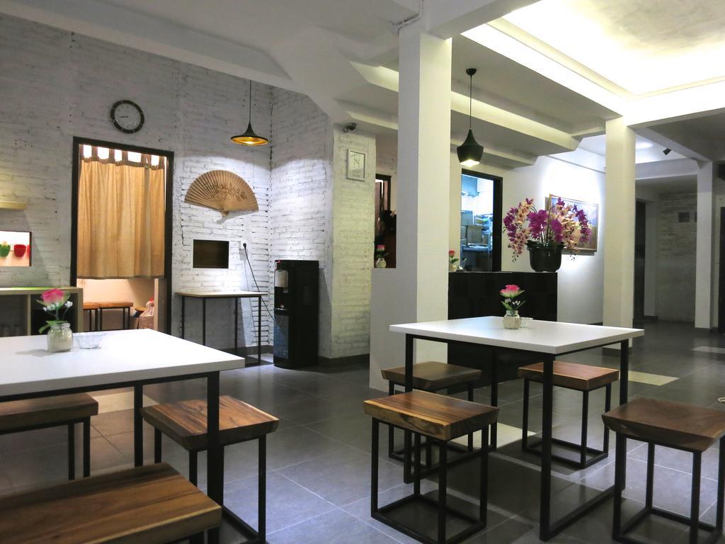 Hart Hotel Arjuna Mataram Buitenkant foto