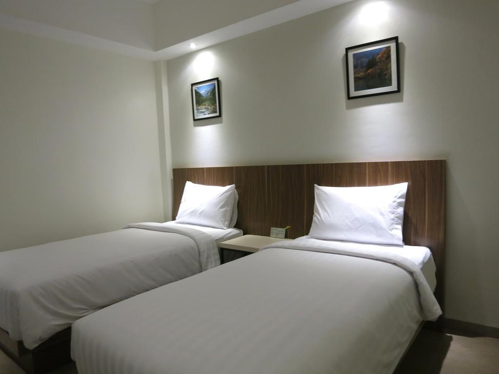 Hart Hotel Arjuna Mataram Kamer foto